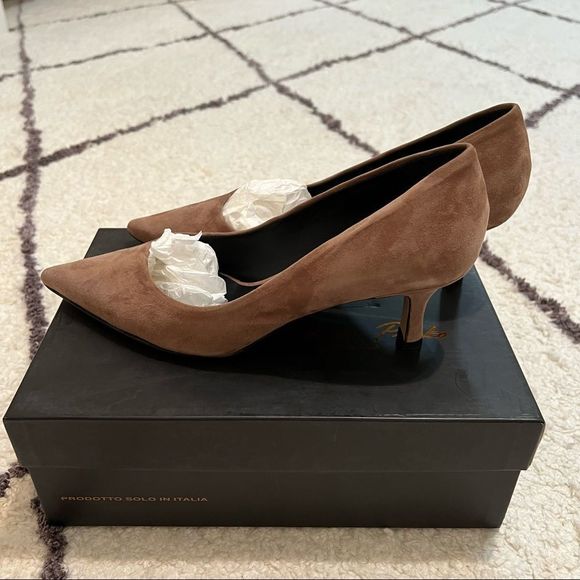 Andrea Pinto’s Moxie Mocha Suede kitten Heels 👠 - Picture 8 of 10